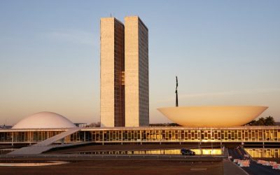 Candidatos a presidente da Câmara têm menos de 40 anos e são de partidos criados após ano 2000